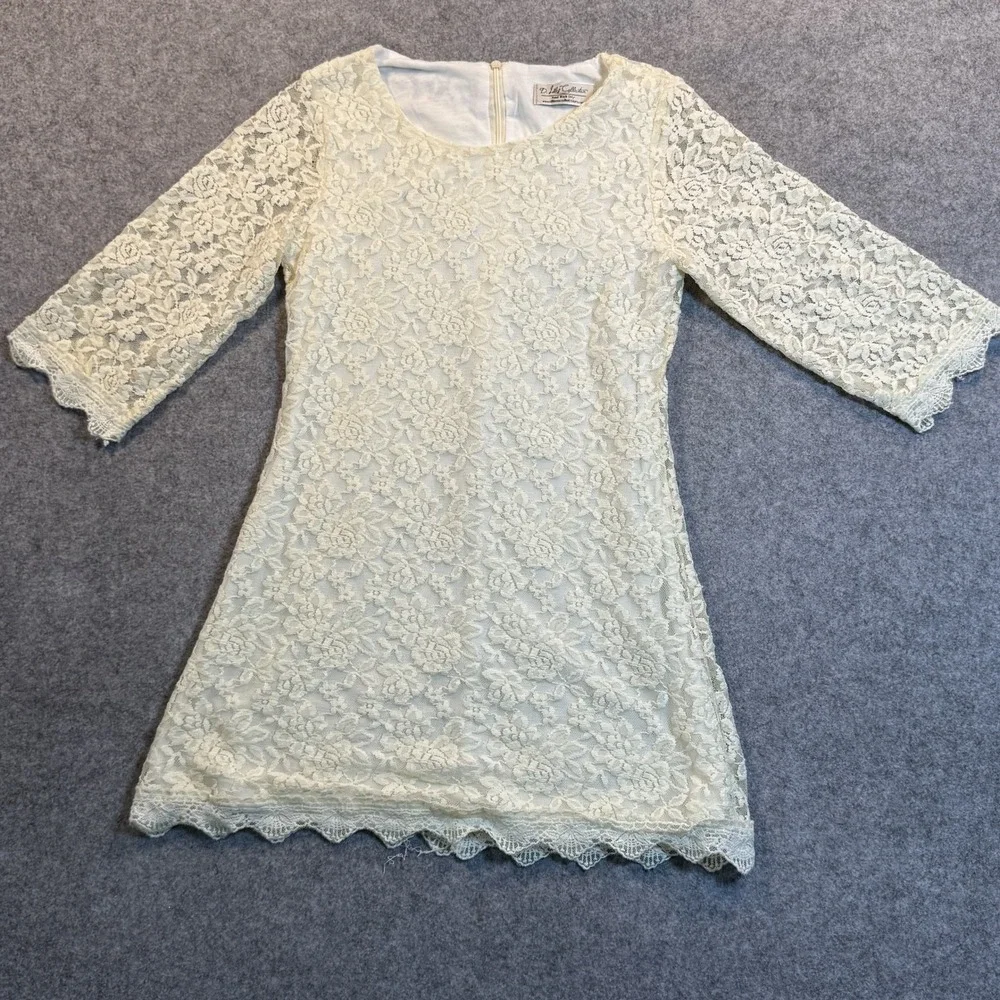 D. Liles Collection Floral Lace Dress 8/10 Ivory‎ Scalloped Hem Long Sleeve